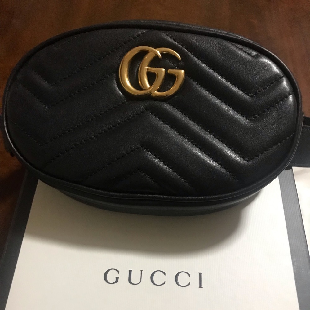 GUCCI fanny pack/ Belt Bag